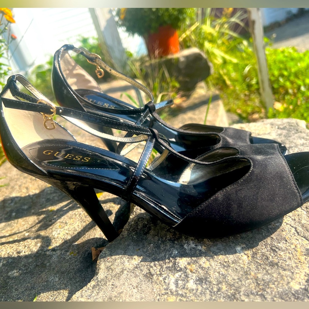 Foxy Strappy Guess Heels with Gold Accents!